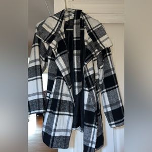 Black and white checkered coat size 1x